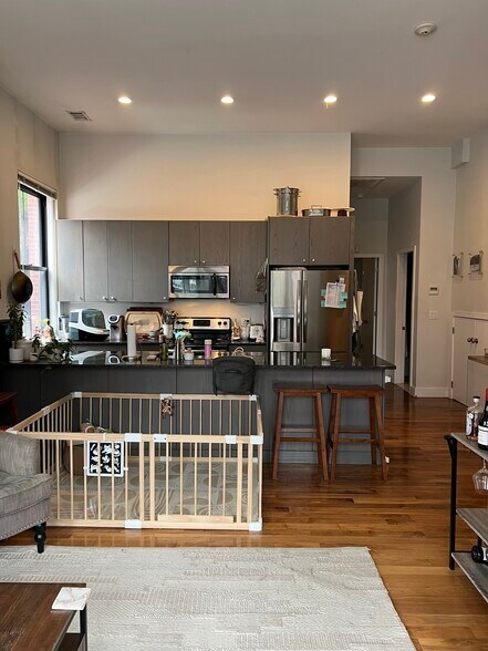 Building Photo - 555 Columbus Ave