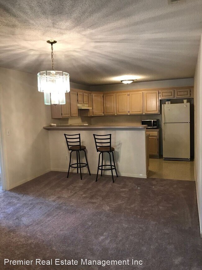 Building Photo - 2 br, 2 bath House - 352 E Partridge Ave
