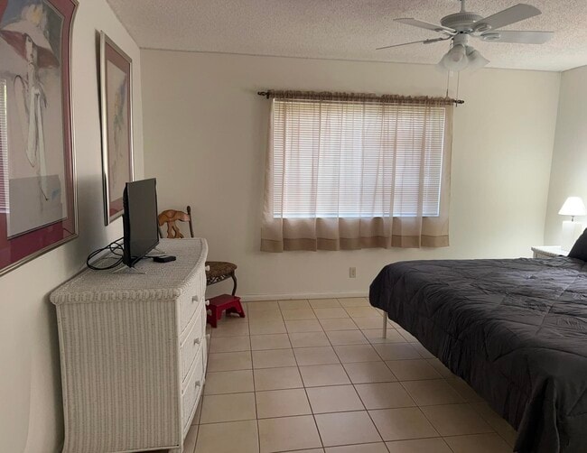 Building Photo - 14648 Bonaire Blvd