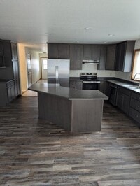 Building Photo - 640 Angel Ct