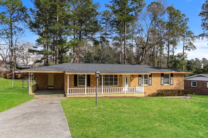 Building Photo - 1115 Terrace Cir