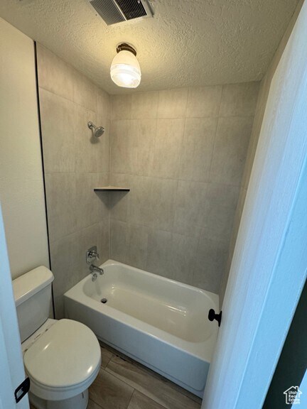 Building Photo - 5630 Meadow Ln