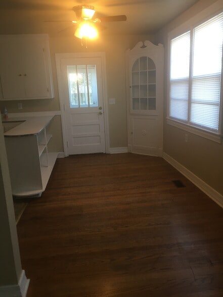 Building Photo - 108 Cannon Dr