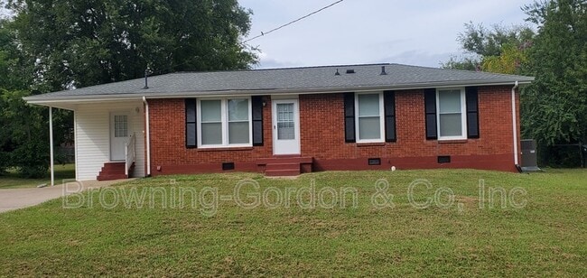 Primary Photo - 5020 Bonnameade Dr