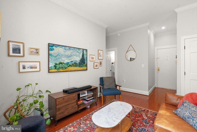 Building Photo - 1325 13th St NW