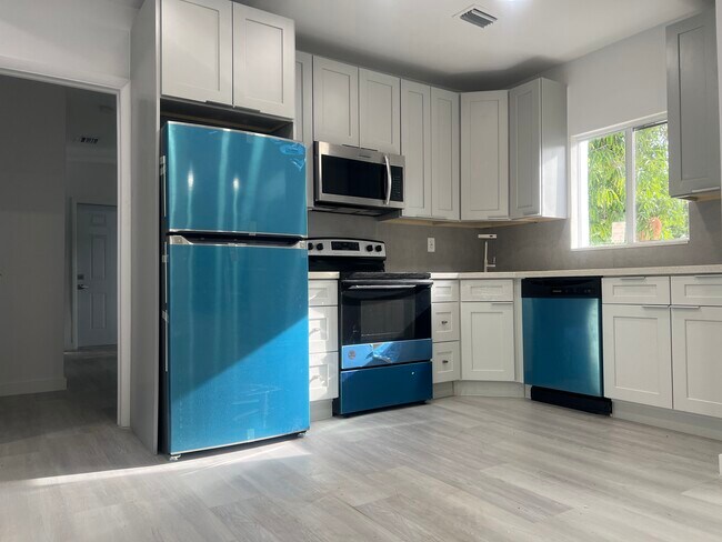 Building Photo - 1824 NW 49th St