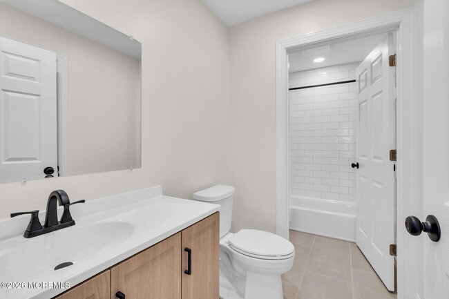 Building Photo - 18-7 Augusta Ct