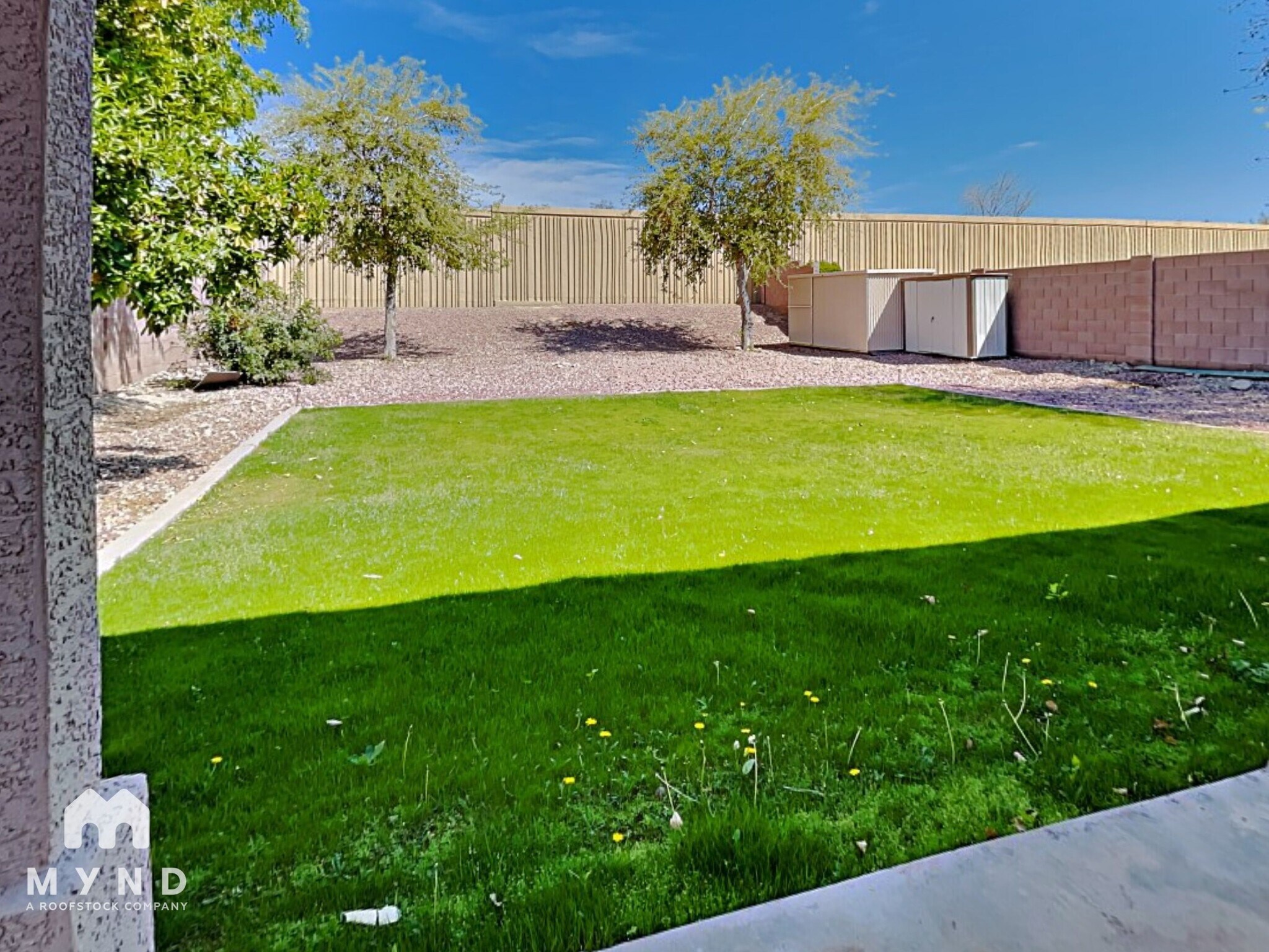 Building Photo - 1314 E Escuda Dr