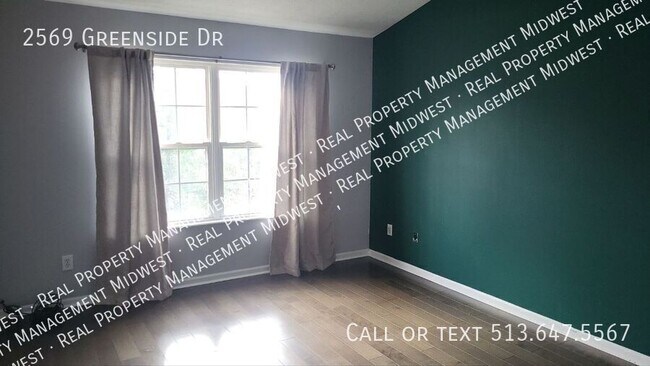 Building Photo - 2569 Greenside Dr