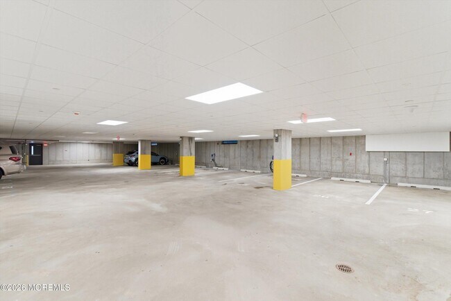 Building Photo - 215 2nd Ave