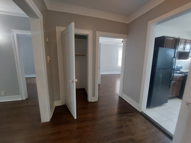 Building Photo - 3112 W 64th St