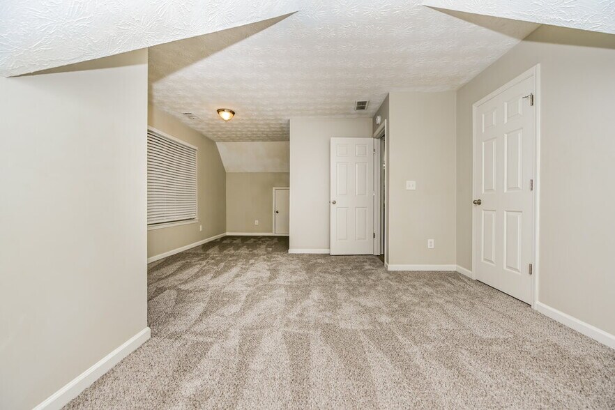 Building Photo - 609 Aspen Brook Dr