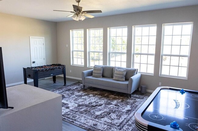 Building Photo - 1901 Harmon Hills Rd