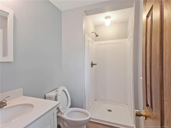 Building Photo - 1086 Essex Pl