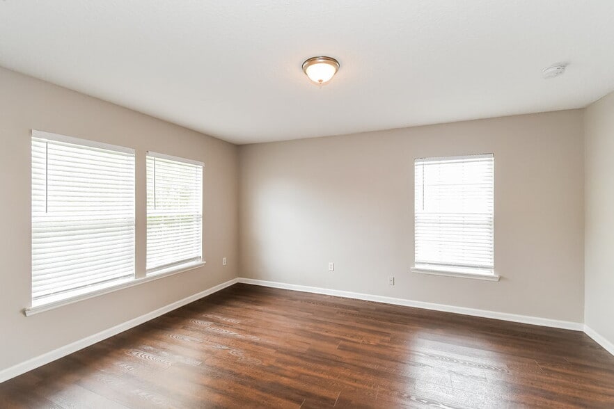 Building Photo - 11512 Bonnie Lakes Ct