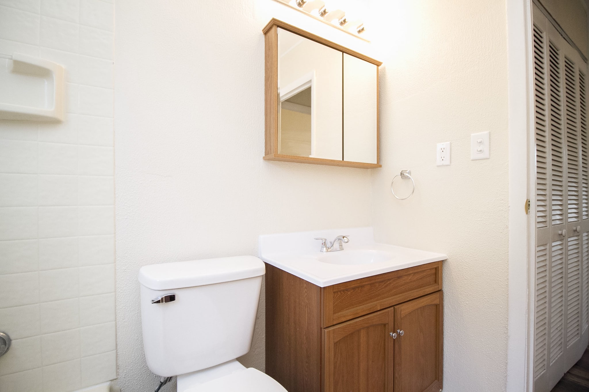 Building Photo - 622 Whitlock Ave