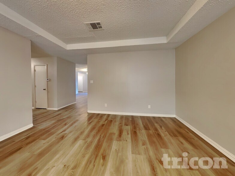 Building Photo - 4115 Cypress Springs Dr