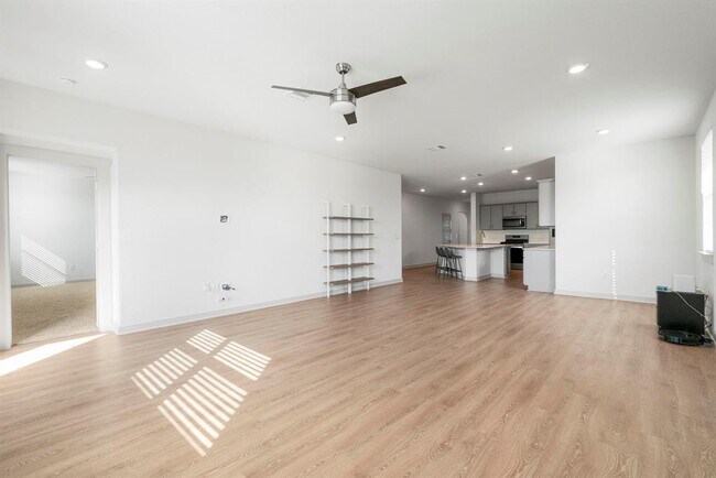 Building Photo - 7314 Sagira Path