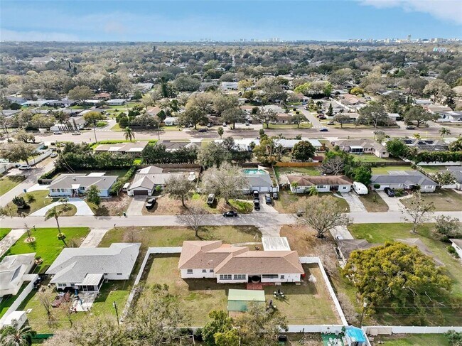 Building Photo - 1369 Whitacre Dr