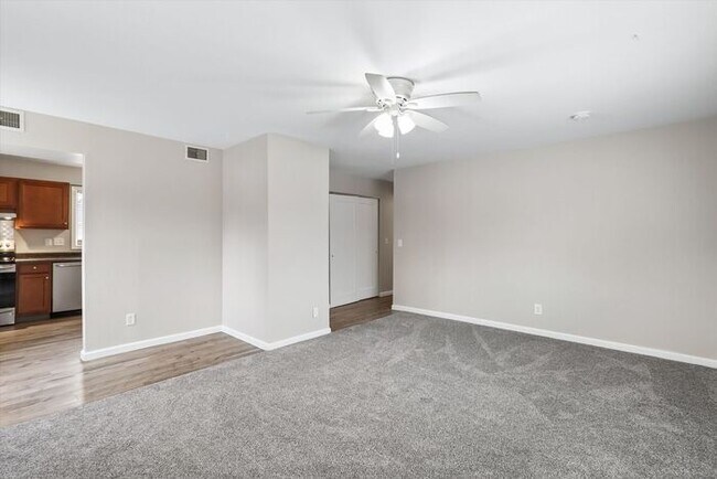 Building Photo - $1,750 | 3 Bedroom, 1 Bathroom Top Floor Duplex | No Pets | Available for Immediate Move-In!