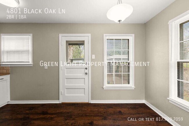 Building Photo - 4801 Black Oak Ln