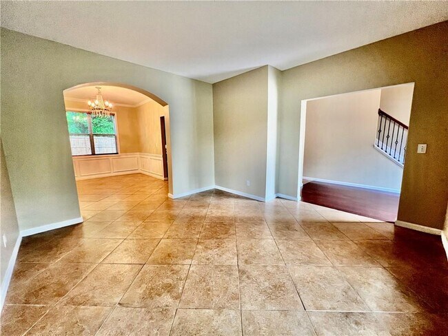 Building Photo - 2066 Peach Shoals Cir