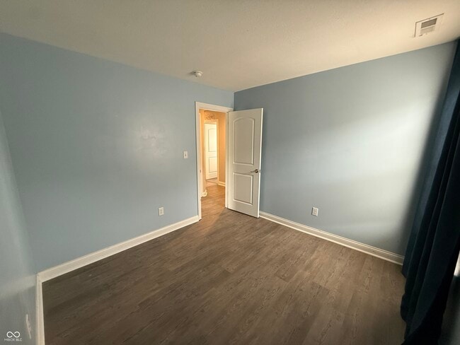 Building Photo - 8836 Kipling Dr