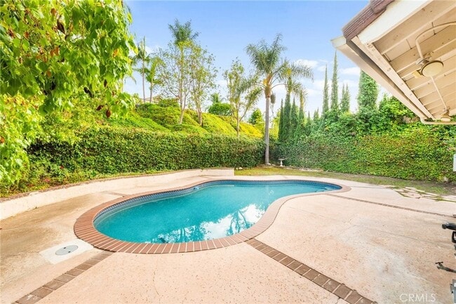 Building Photo - 24862 Vista Rancho