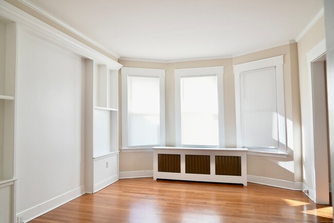 Building Photo - 39 Pardee Pl