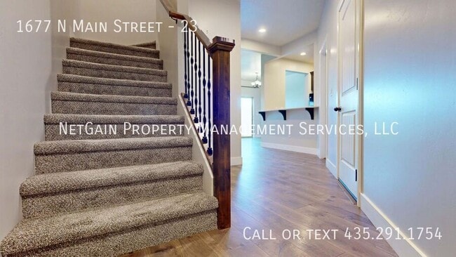 Building Photo - 1677 N Main St