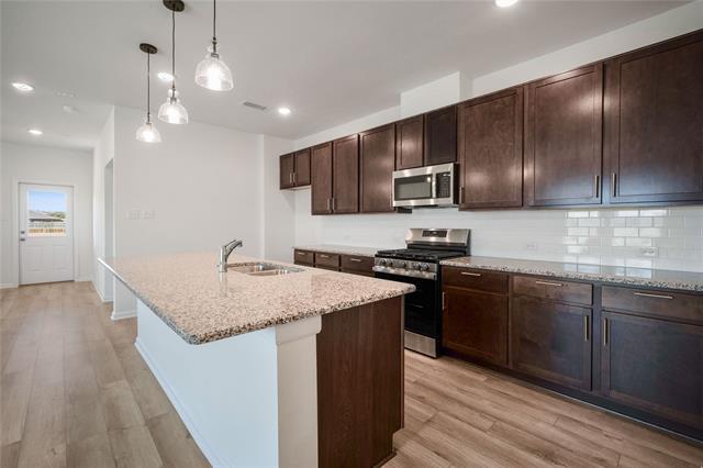 Building Photo - 2110 Ridgecrest Ln