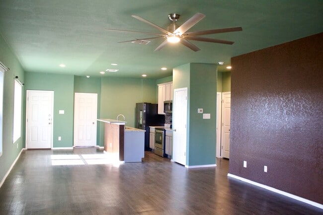 Building Photo - Butterfield Ranch