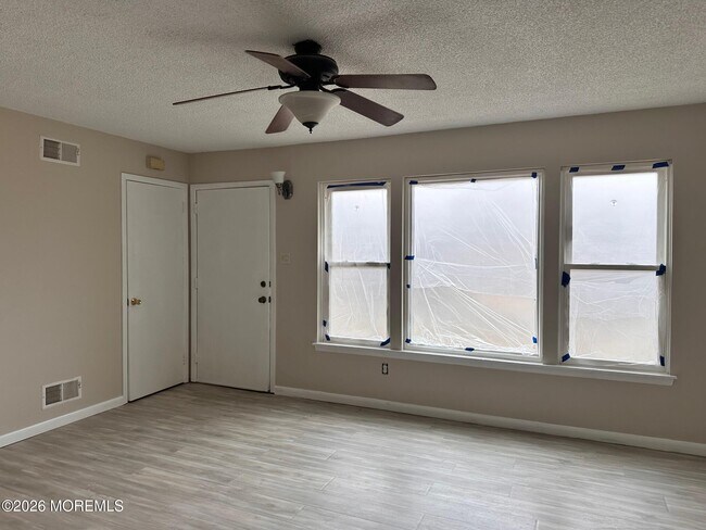 Building Photo - 24 Anchor Rd