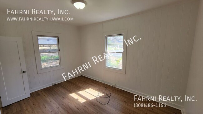 Building Photo - Fully Remodeled 2 bedroom 1 bath single fa...