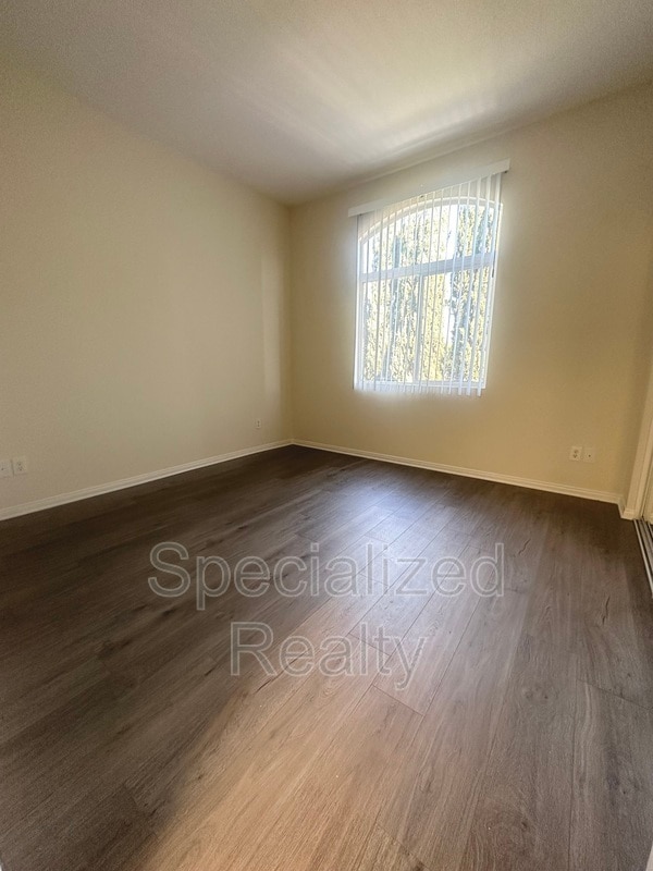 Building Photo - 5716 Whitsett Ave