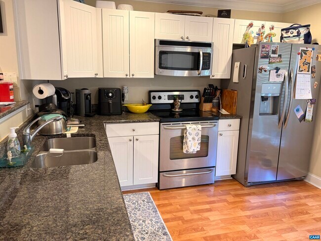 Building Photo - 1855 Candlewood Ct