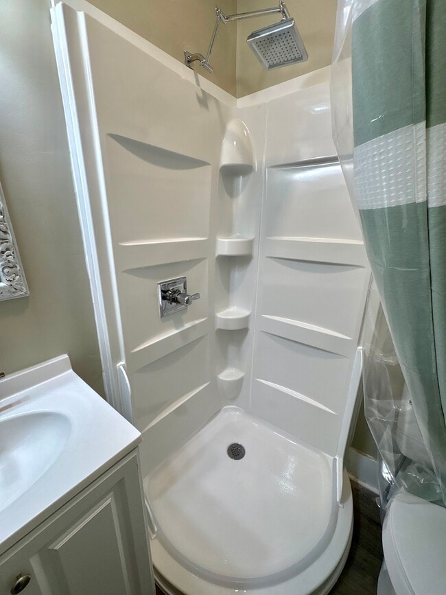 Building Photo - 517 Malone Cir