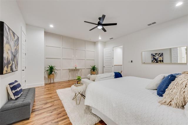 Building Photo - 219 W Yarmouth St