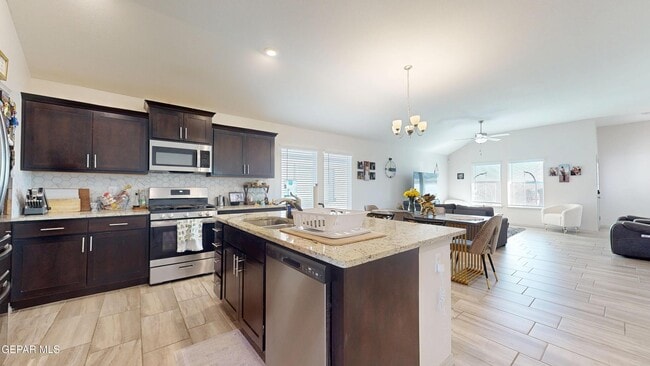 Building Photo - 1172 Indigo Sky St