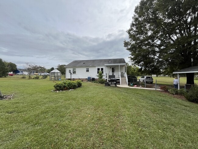 Building Photo - 49 Bay Springs Ct
