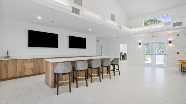 Building Photo - 13501 Vista Walk Dr