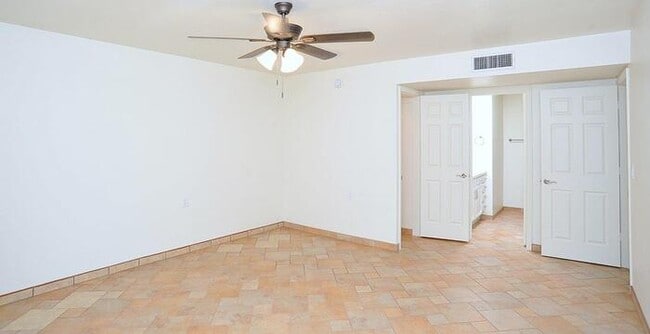 Building Photo - Beautifully Updated 3 Bedroom Townhome nea...