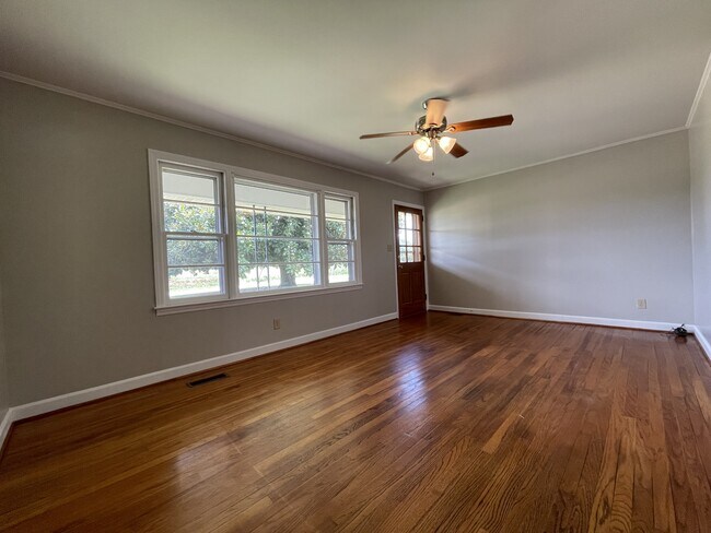 Building Photo - 27 Bethlehem Church Rd