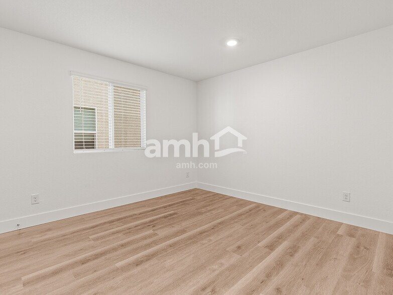 Building Photo - 5843 Fly Fisher St