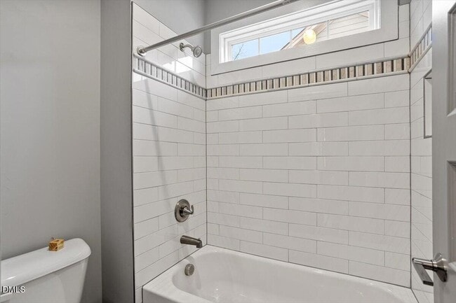 Building Photo - 714 1/2 S State Street Unit