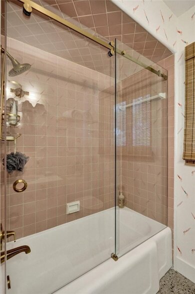 Building Photo - 3206 Robbins Rd