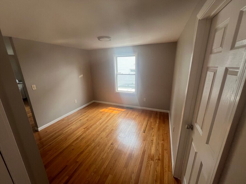 Building Photo - 21 Blakeville St