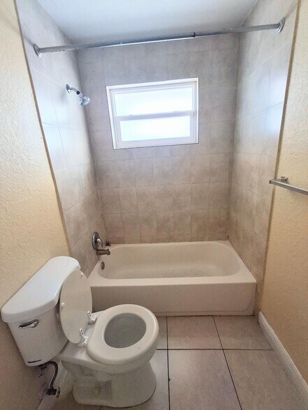 Building Photo - 2820 Avenue S