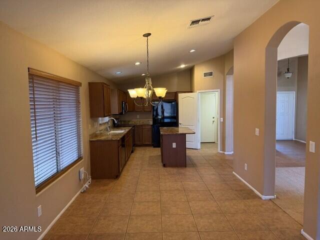 Building Photo - 43194 W Sunland Dr