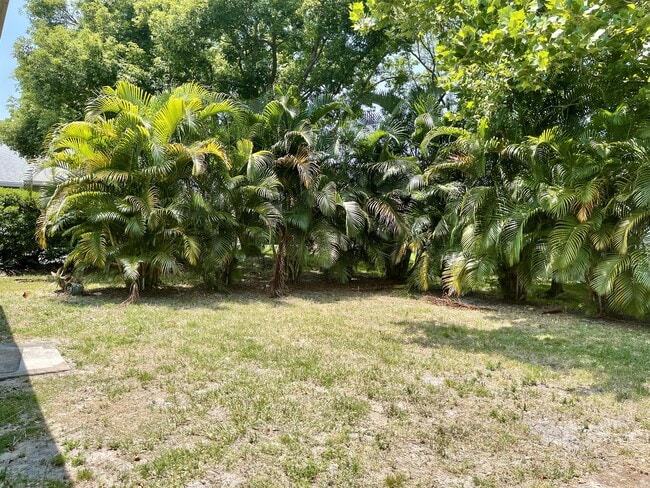 Building Photo - 5610 29th St Cir E